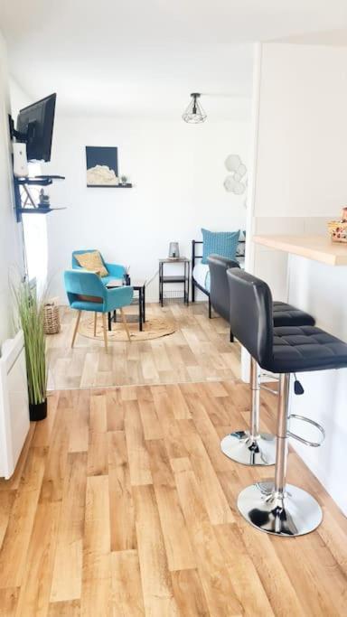 Le Petit Cocon Bleu Apartment แฟส์ ภายนอก รูปภาพ